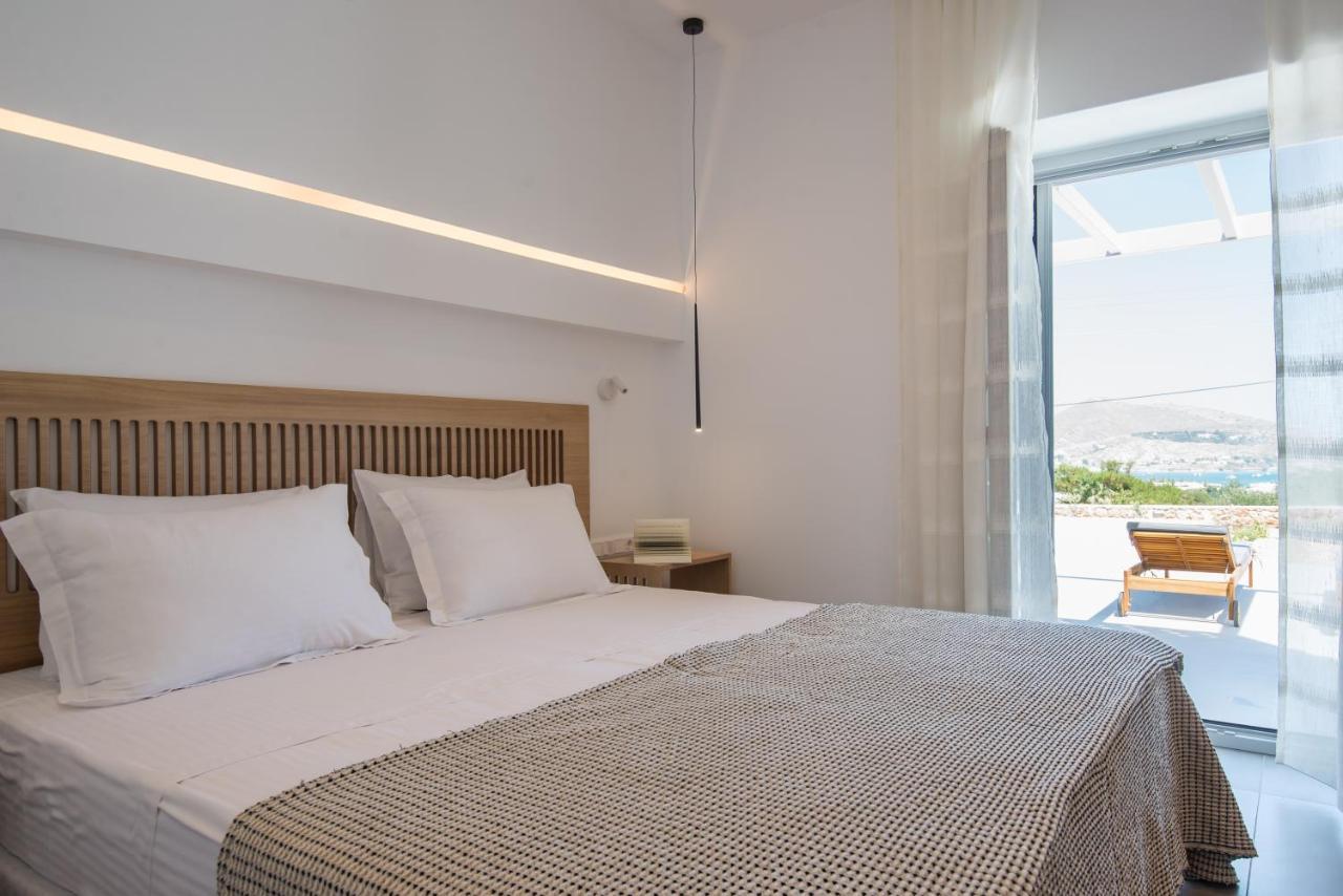 Blue Mare Villas Páros Buitenkant foto