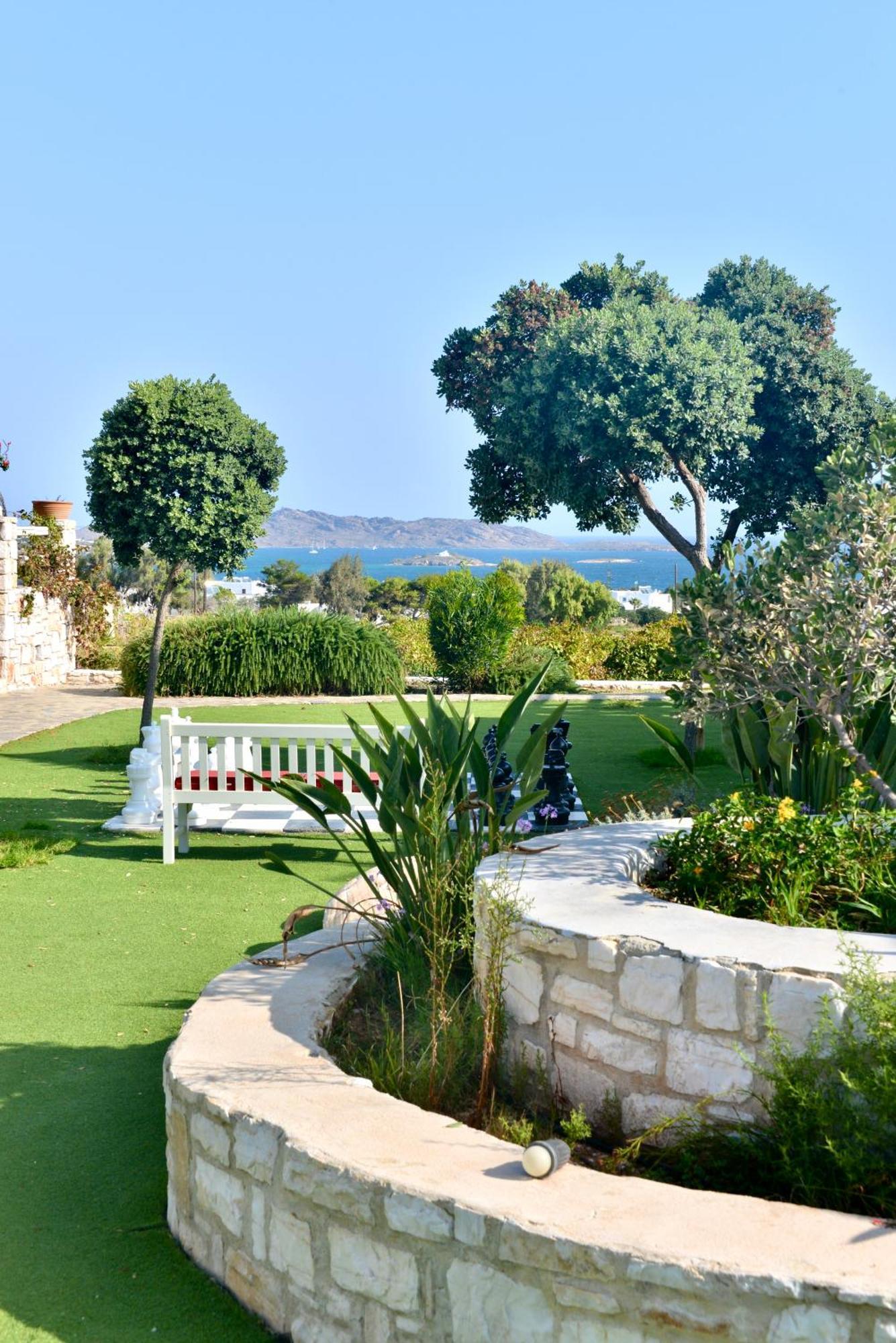 Blue Mare Villas Páros Buitenkant foto