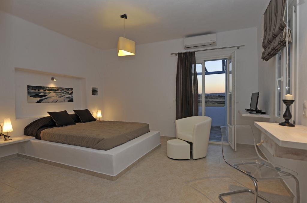 Blue Mare Villas Páros Kamer foto