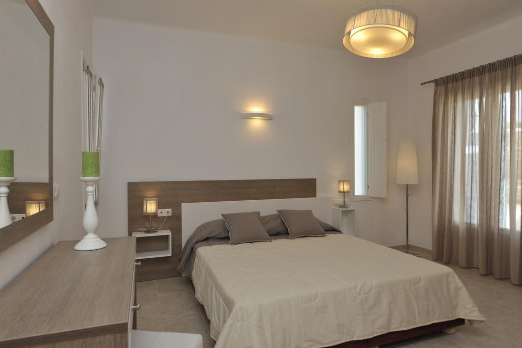 Blue Mare Villas Páros Kamer foto